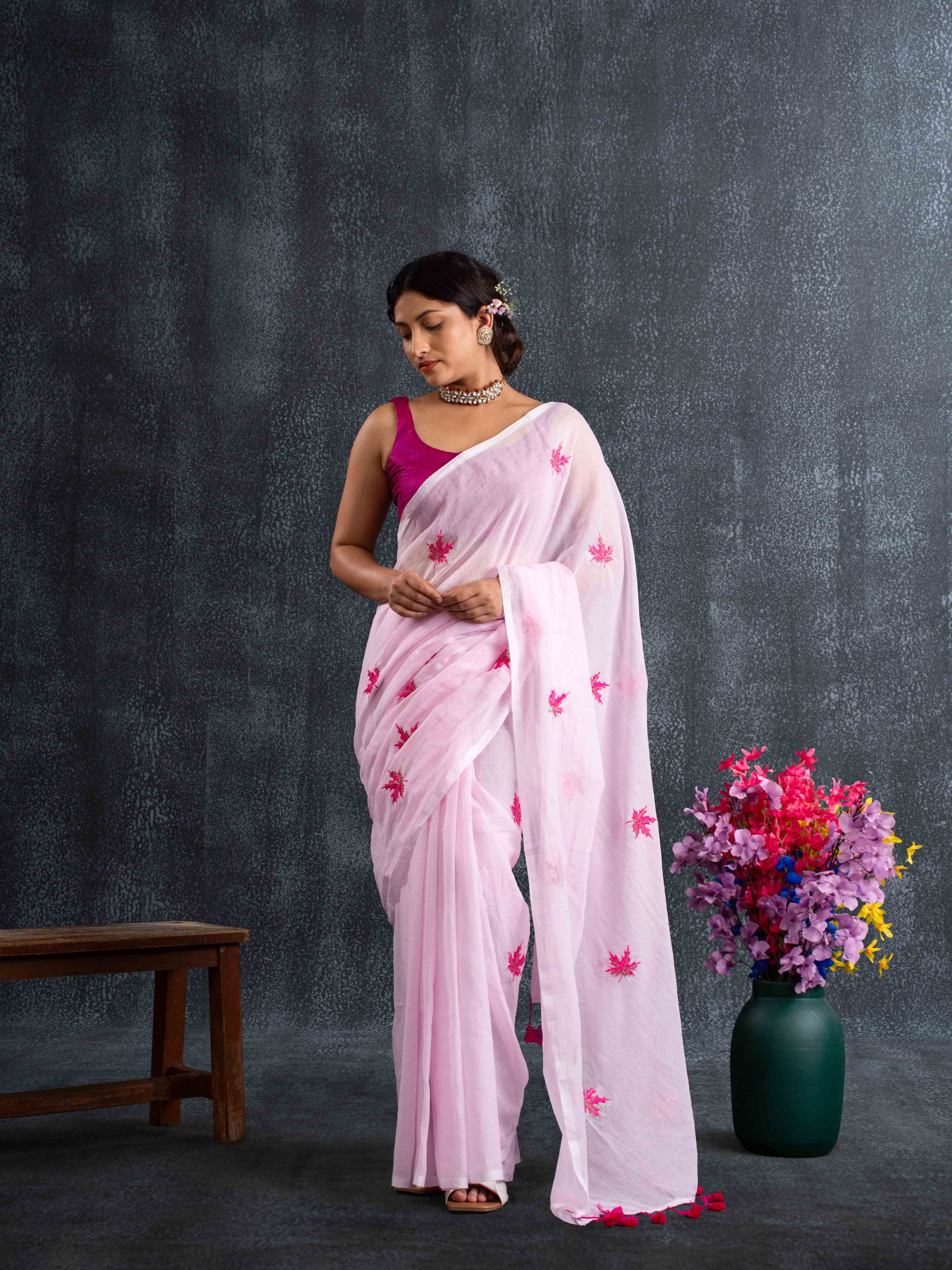 Featherlight Mul Cotton Saree with Thread Leaf Work in Baby Pink
