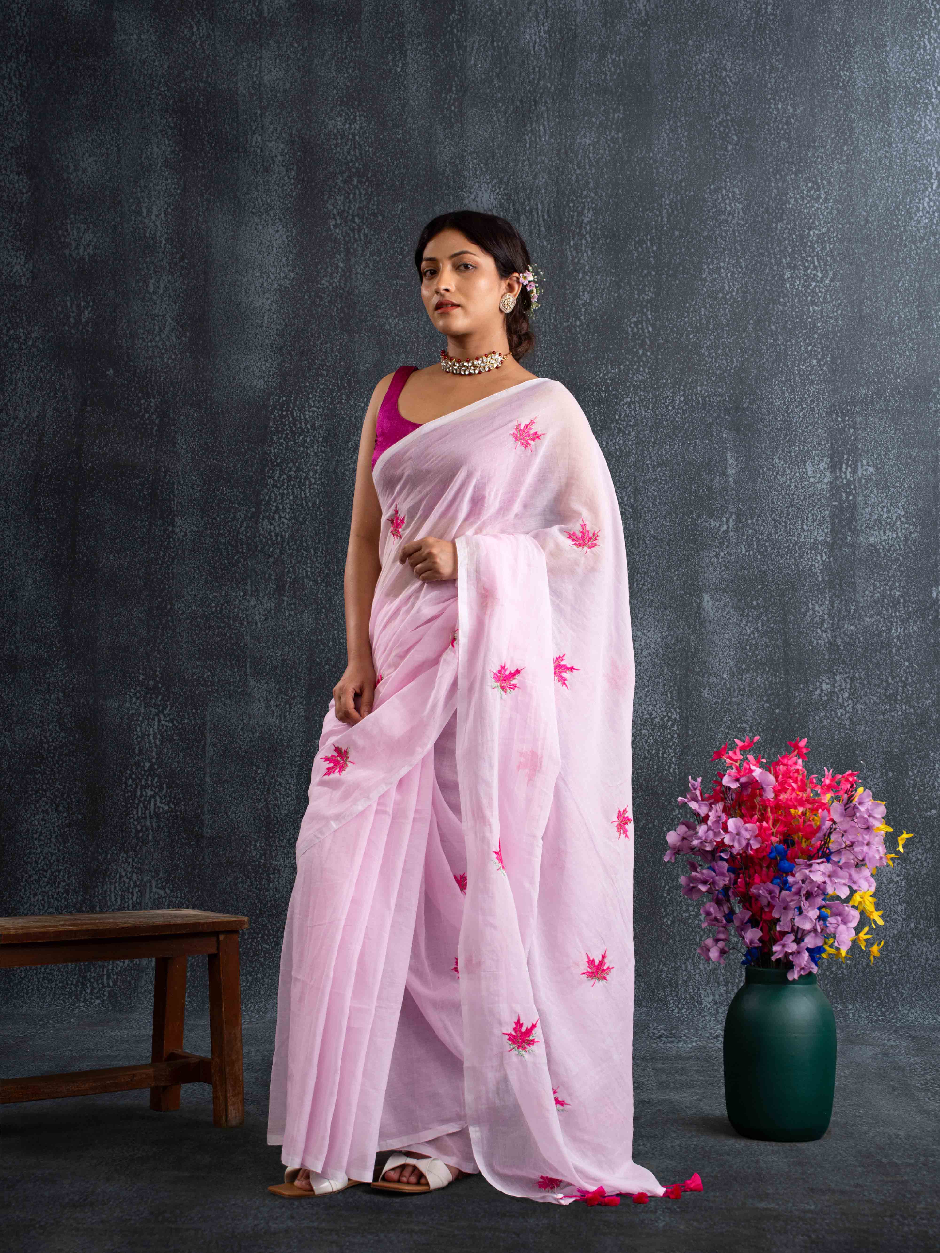 Featherlight Mul Cotton Saree with Thread Leaf Work in Baby Pink