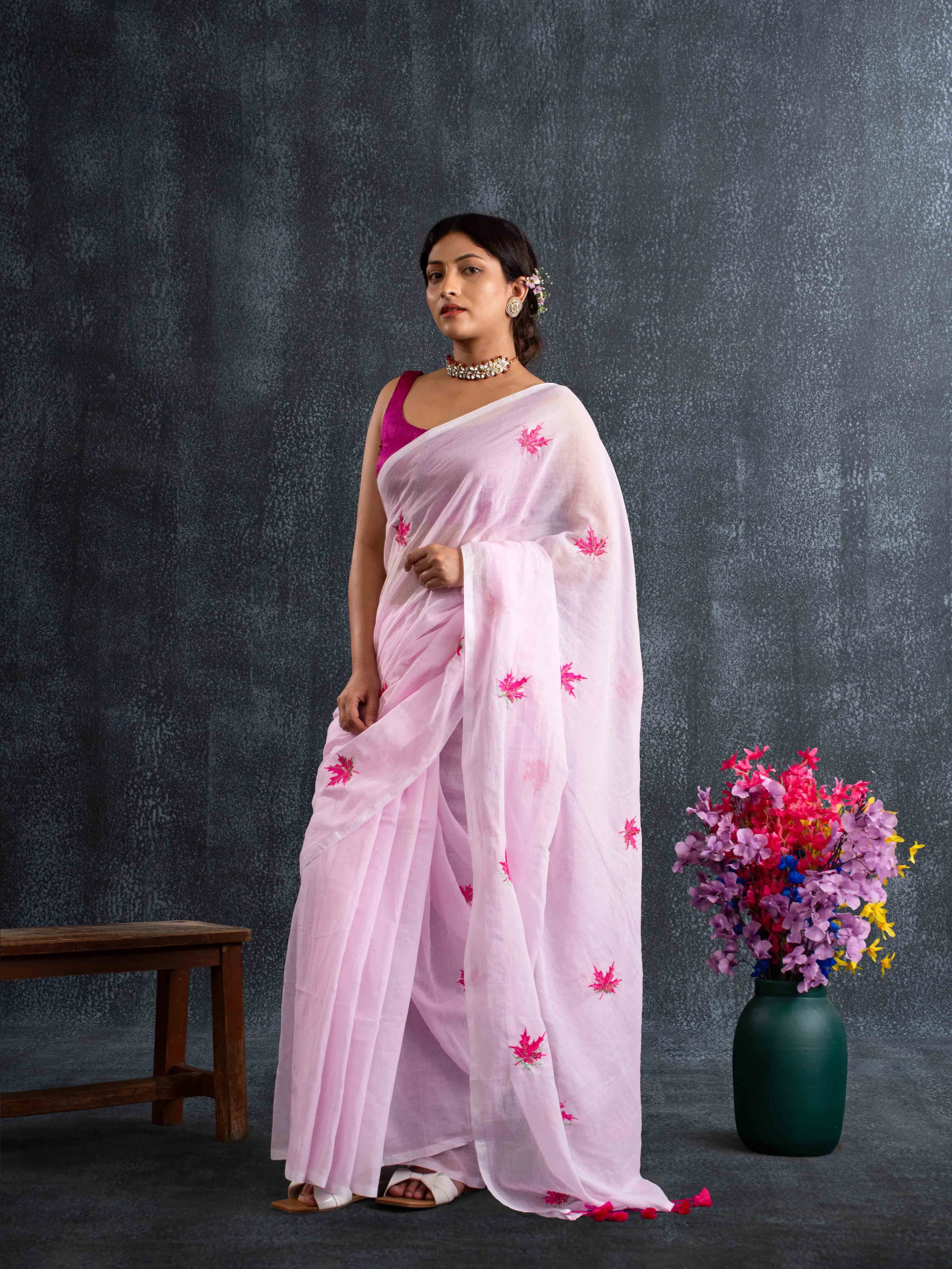 Featherlight Mul Cotton Saree with Thread Leaf Work in Baby Pink