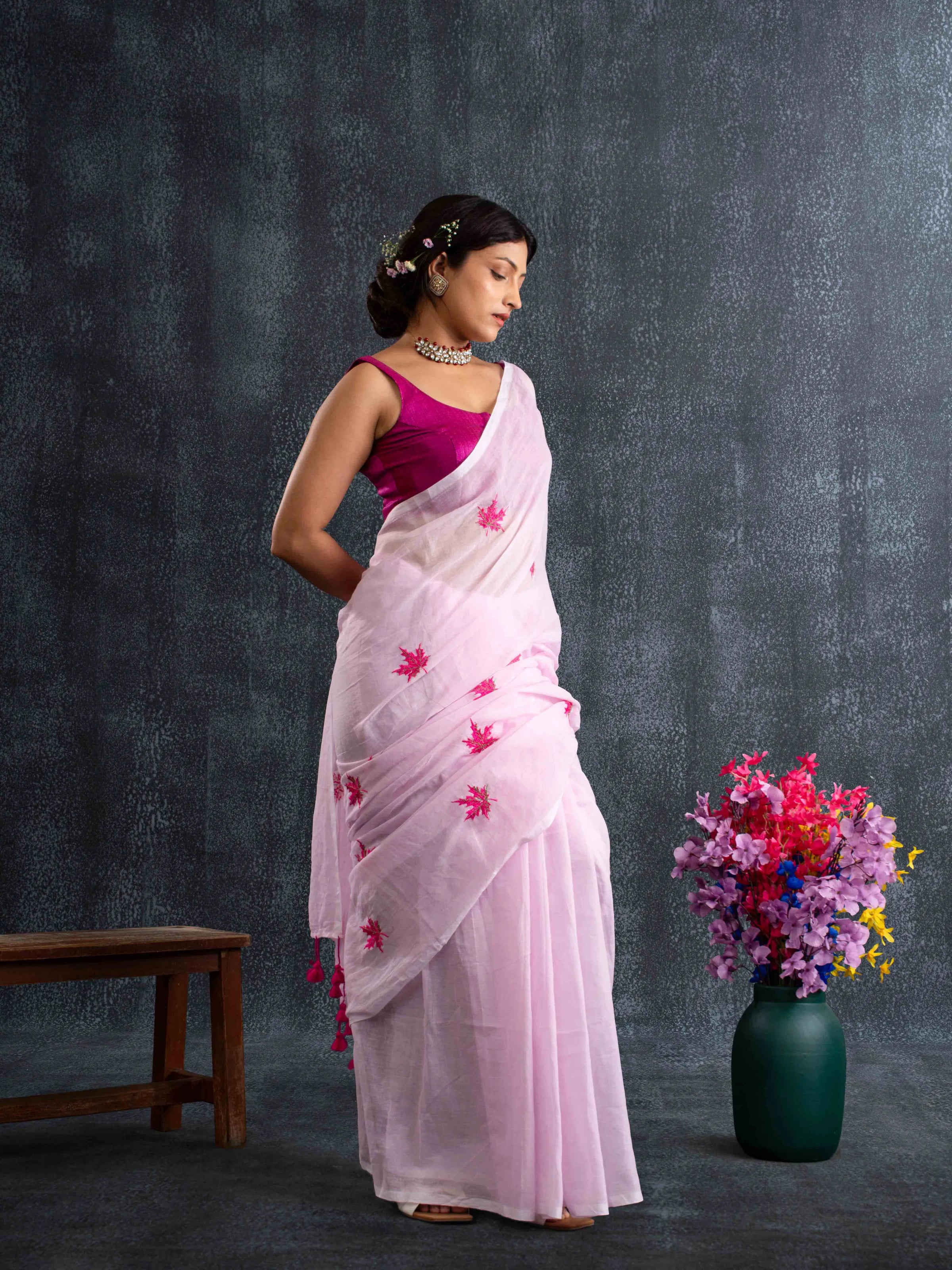 Featherlight Mul Cotton Saree with Thread Leaf Work in Baby Pink