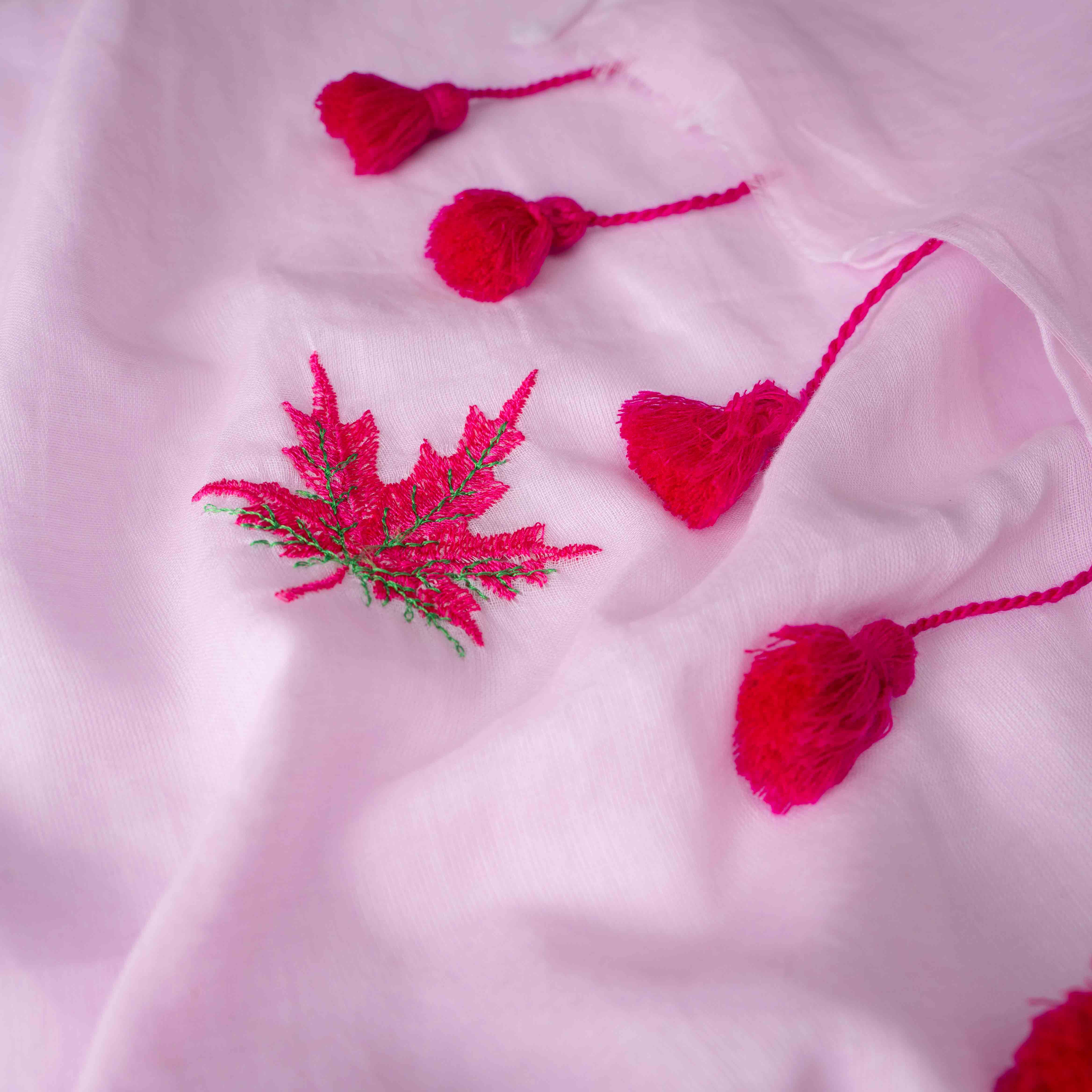Featherlight Mul Cotton Saree with Thread Leaf Work in Baby Pink