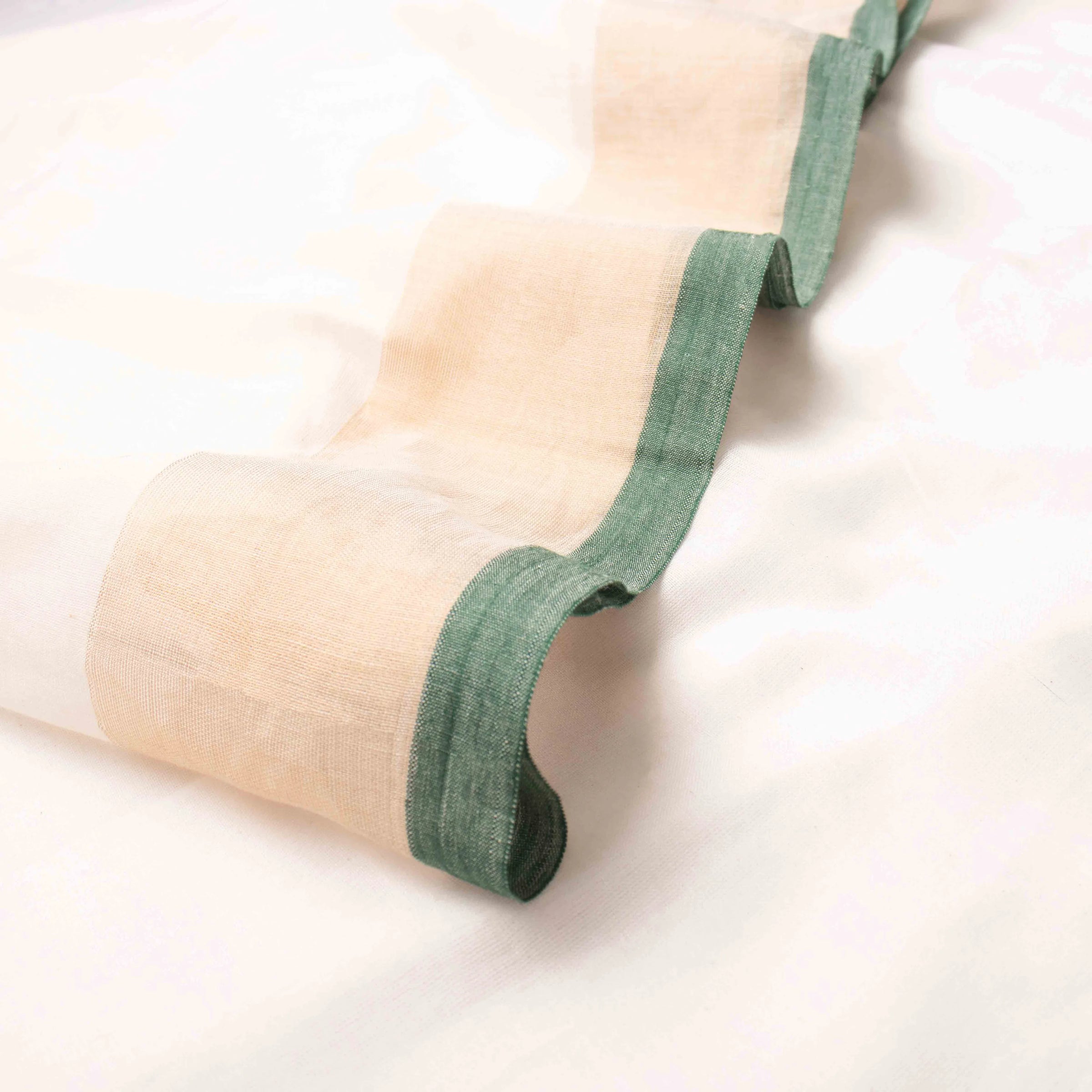 Ultra-sort Mul Cotton Saree in Off-white with Gold Zari