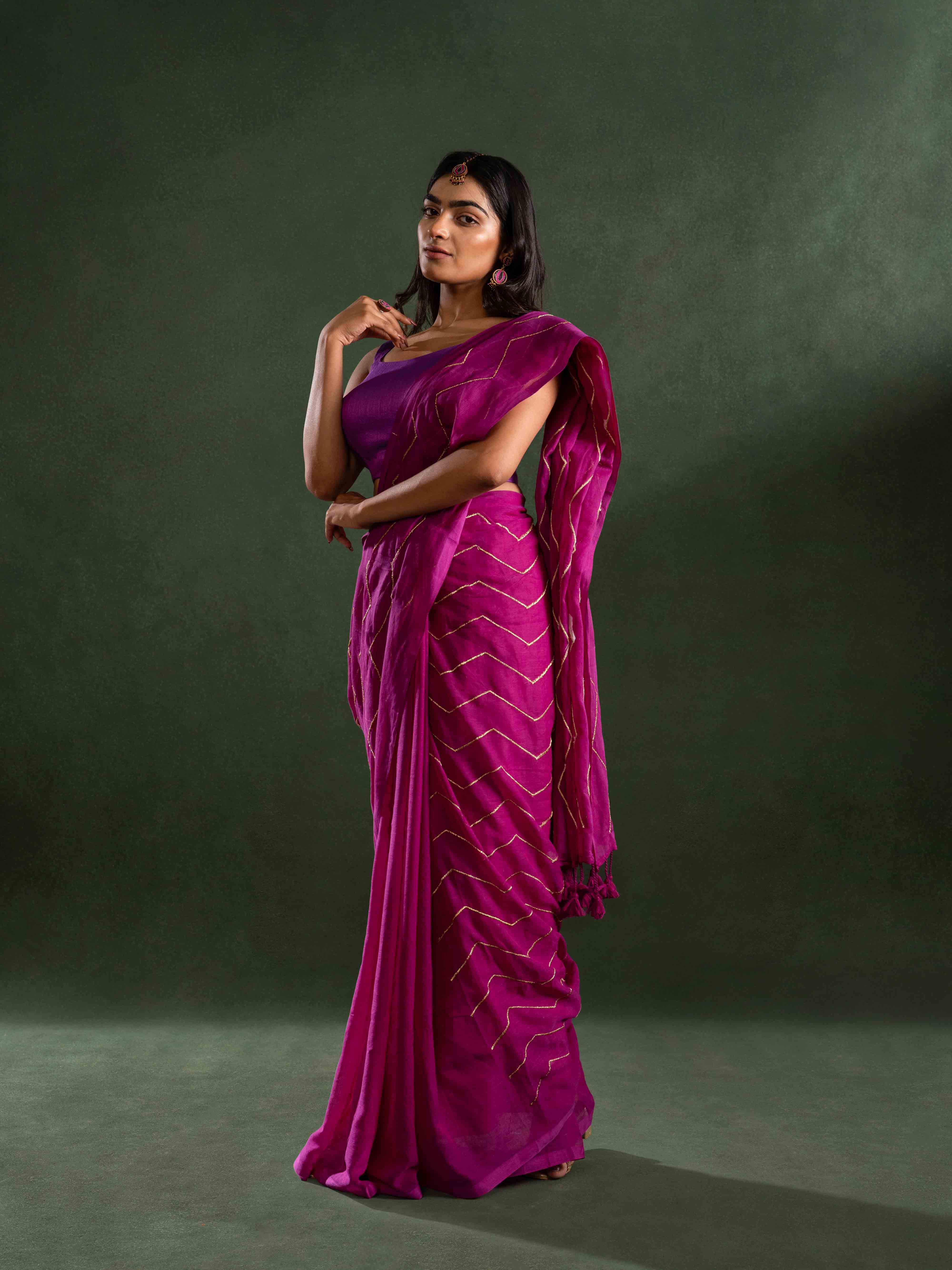 Featherlight Mul Cotton Saree in Orchid Pink with Wave Patterns