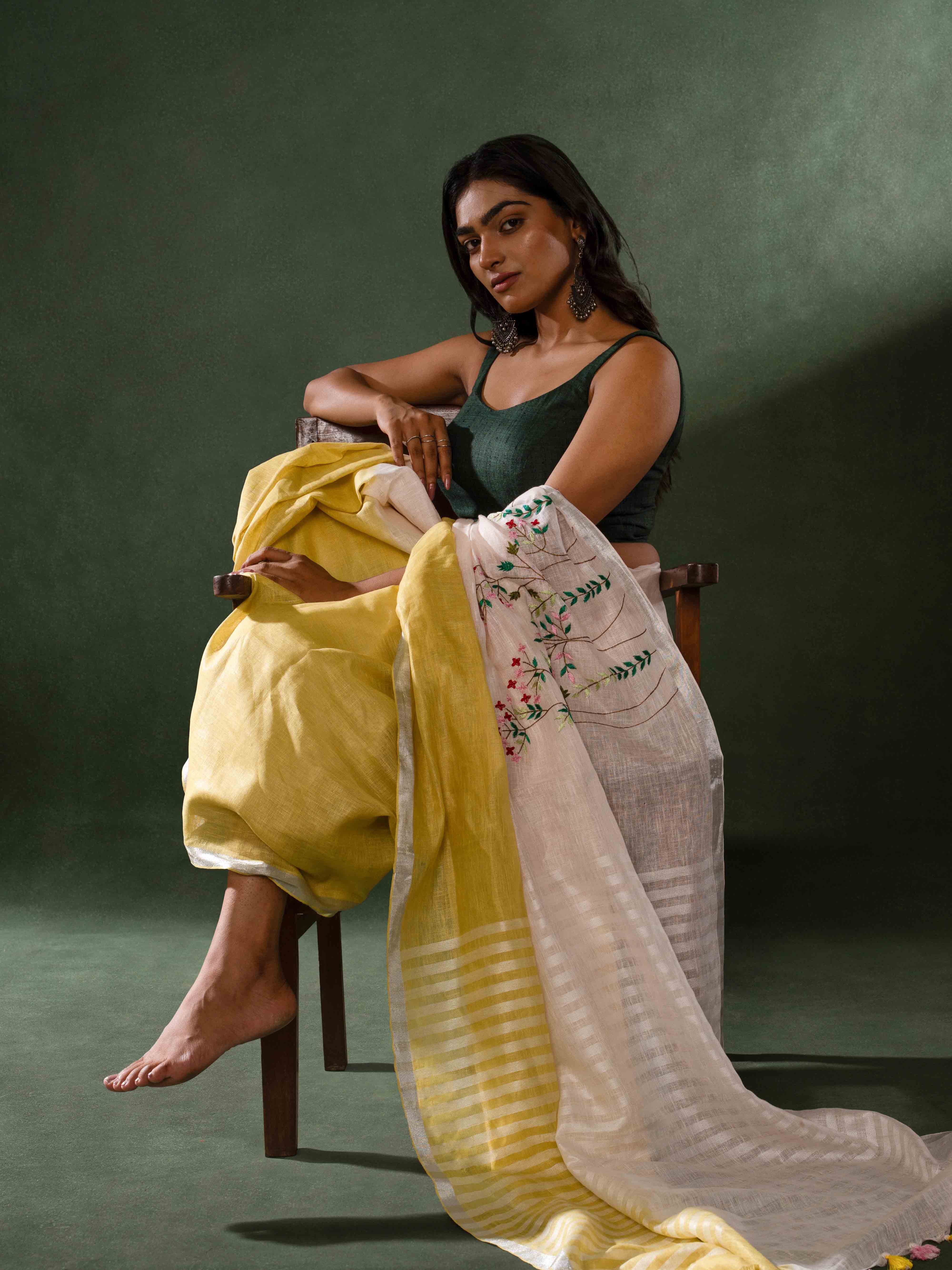 Cloud-soft Pure Linen Saree in Sunshine Yellow & Off White