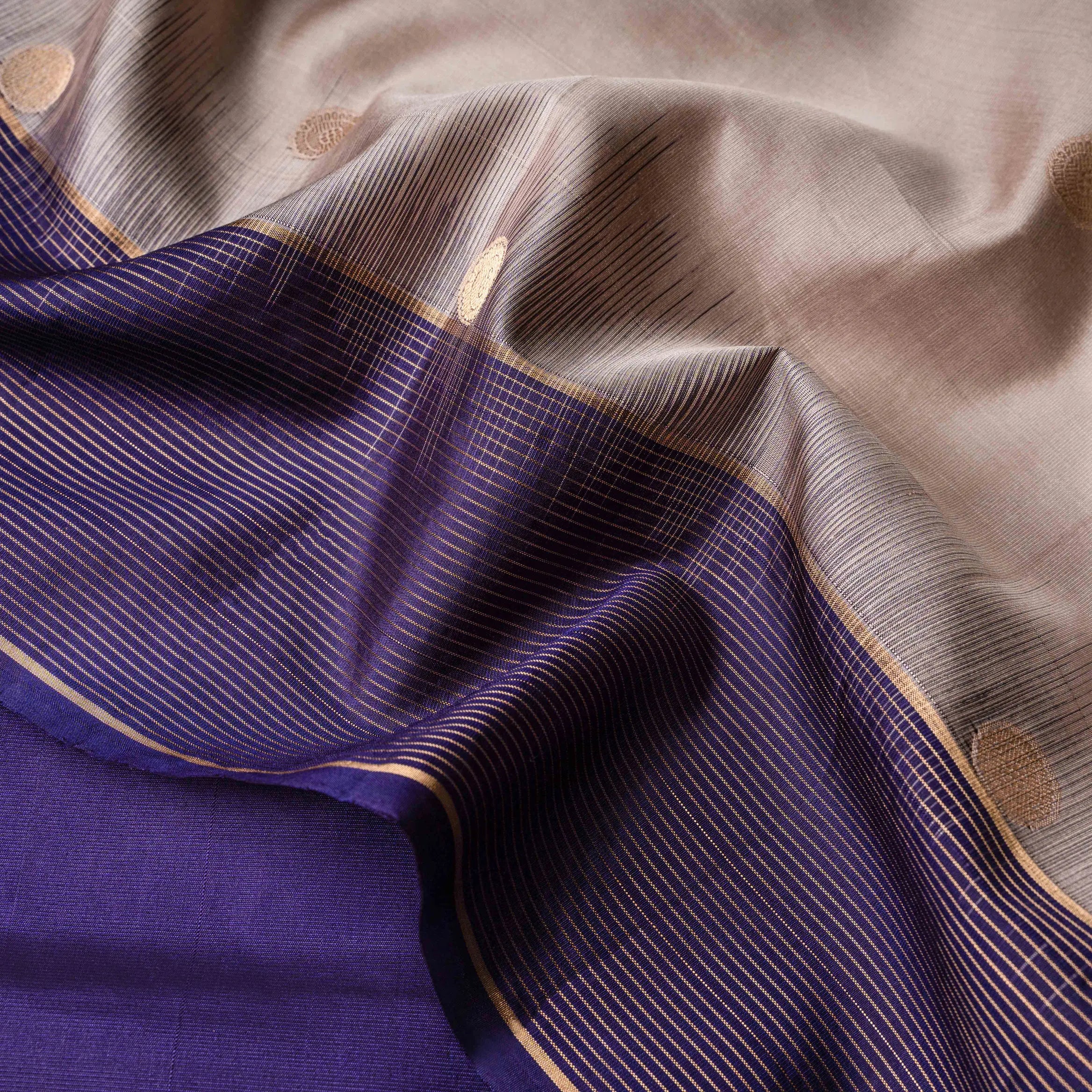 Kanjeevaram Handloom Soft Silk Saree in Champagne & Deep Violet