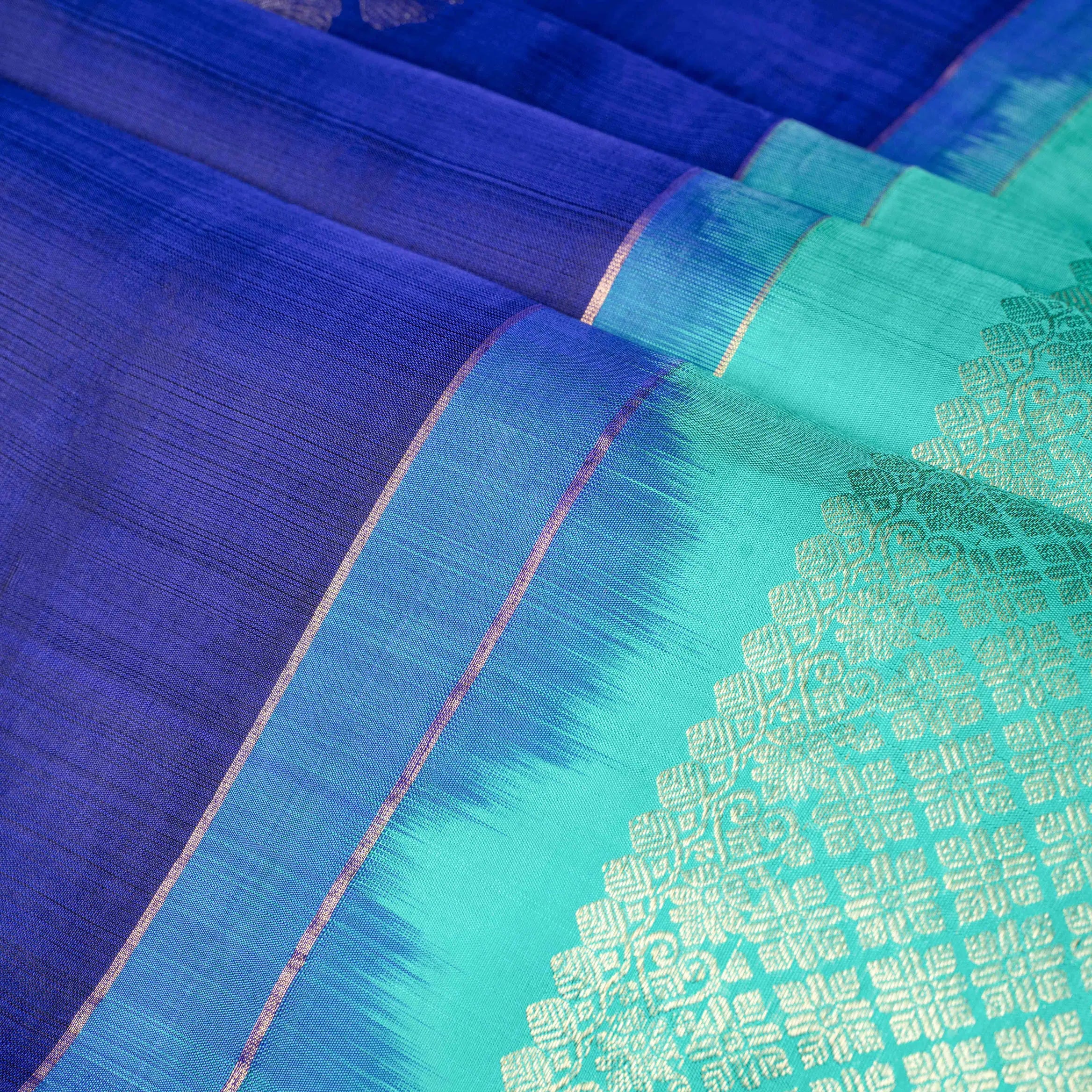 Kanjeevaram Handloom Raw Silk Saree in Indigo & Emerald
