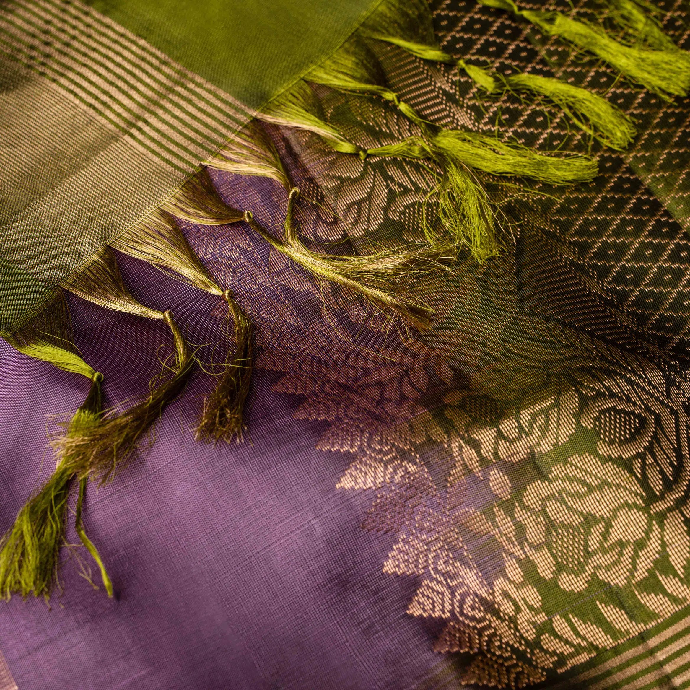 Kanjeevaram Handloom Soft Silk Saree in Mauve & Moss