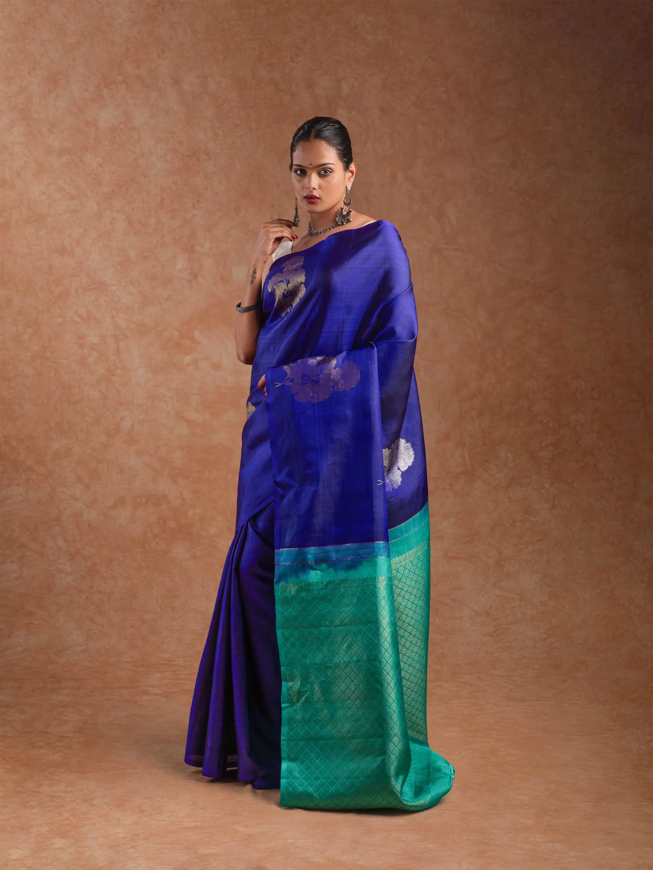 Kanjeevaram Handloom Raw Silk Saree in Indigo & Emerald