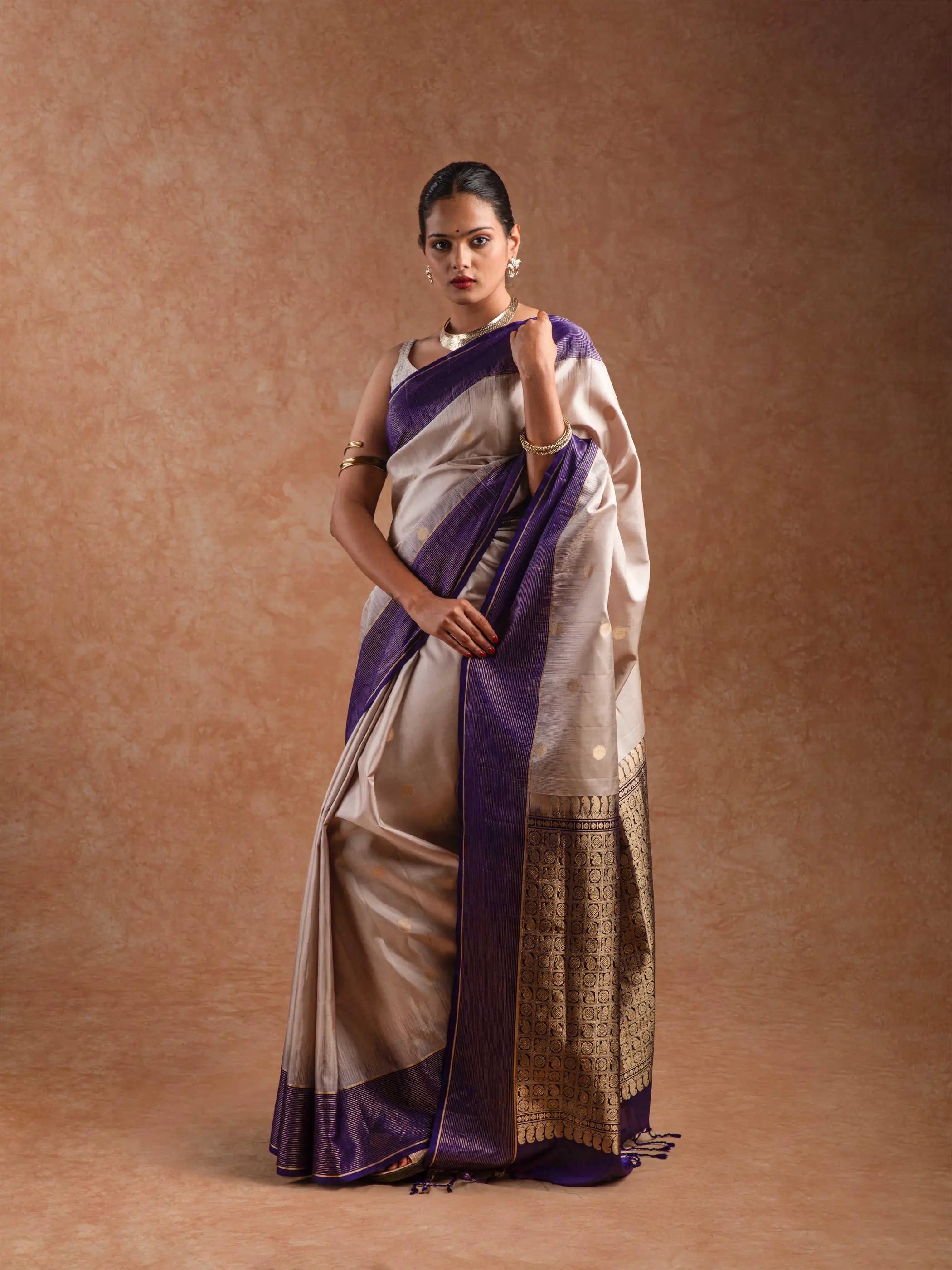 Kanjeevaram Handloom Soft Silk Saree in Champagne & Deep Violet