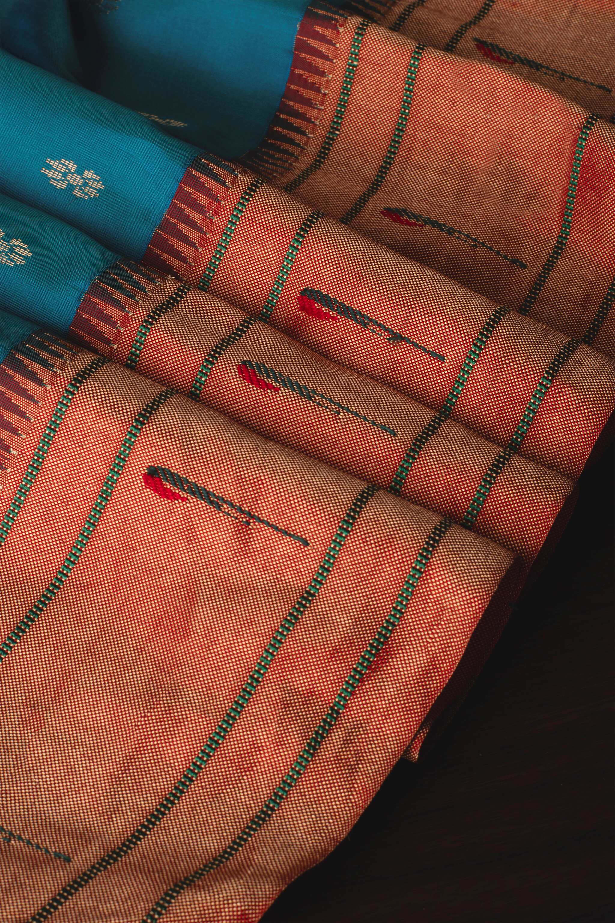 Sapphire Handwoven Muniya Paithani Pure Silk Saree