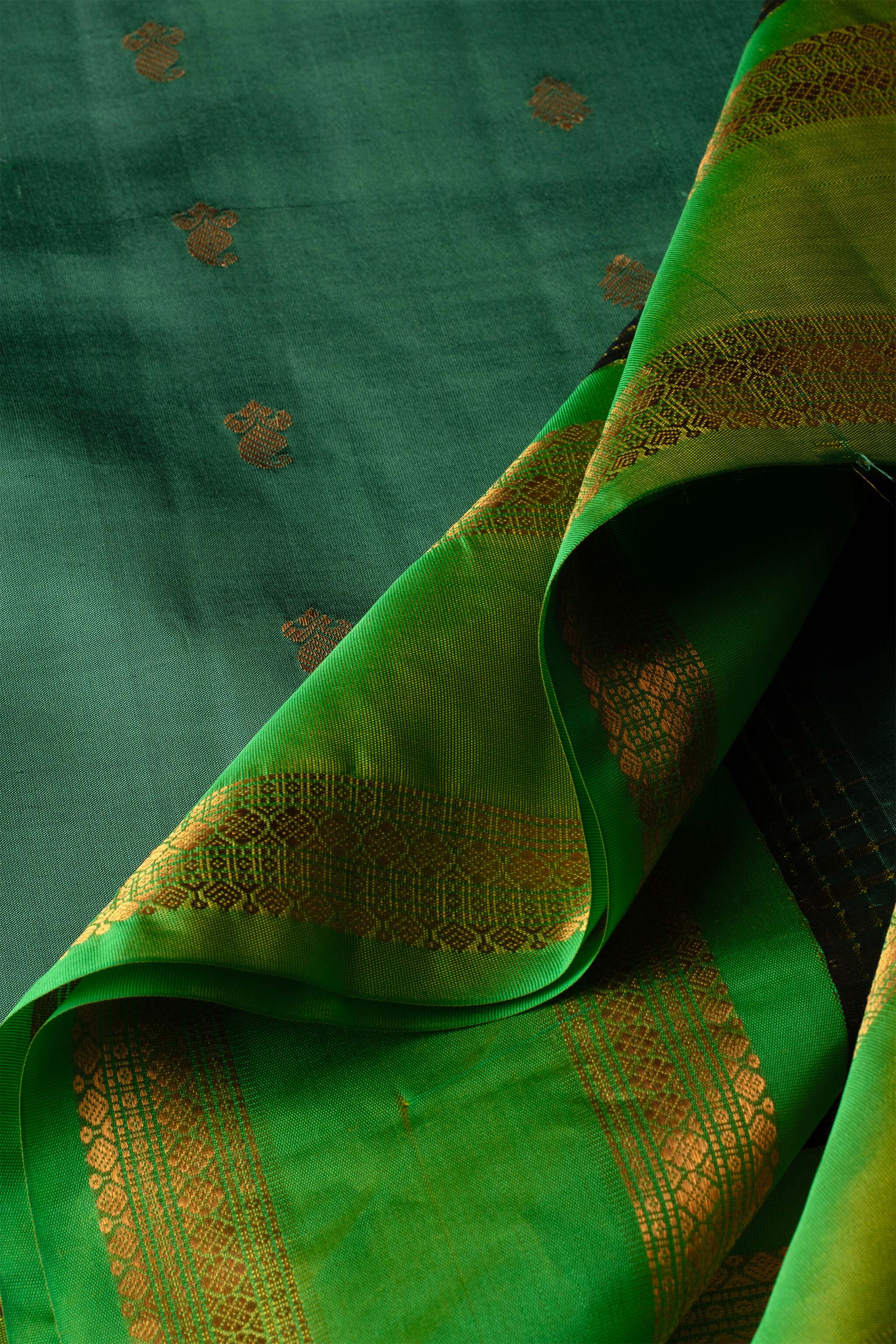 'Bhargavi' Sage Green and Rose Pink Gadwal Silk Saree