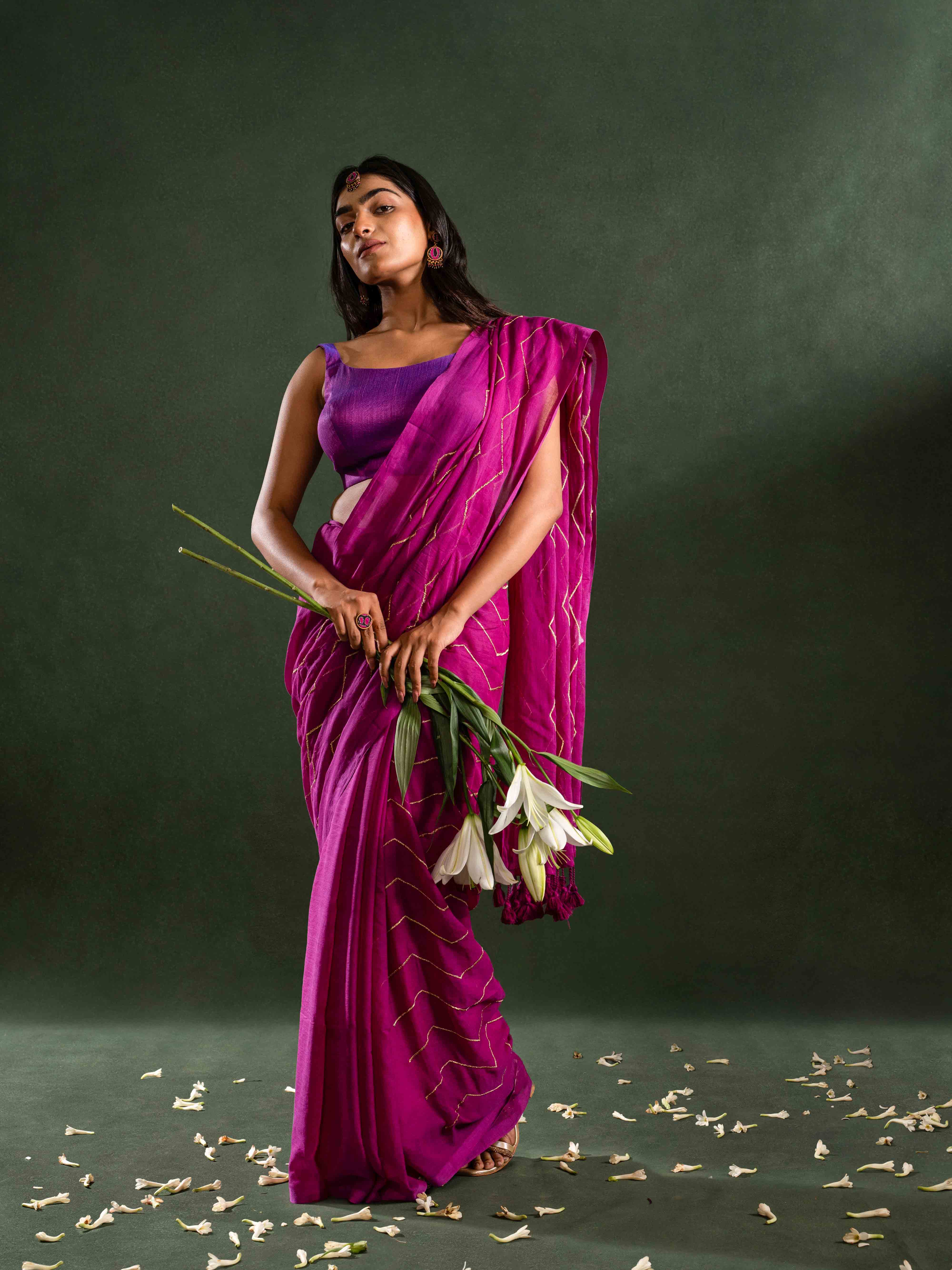 Featherlight Mul Cotton Saree in Orchid Pink with Wave Patterns