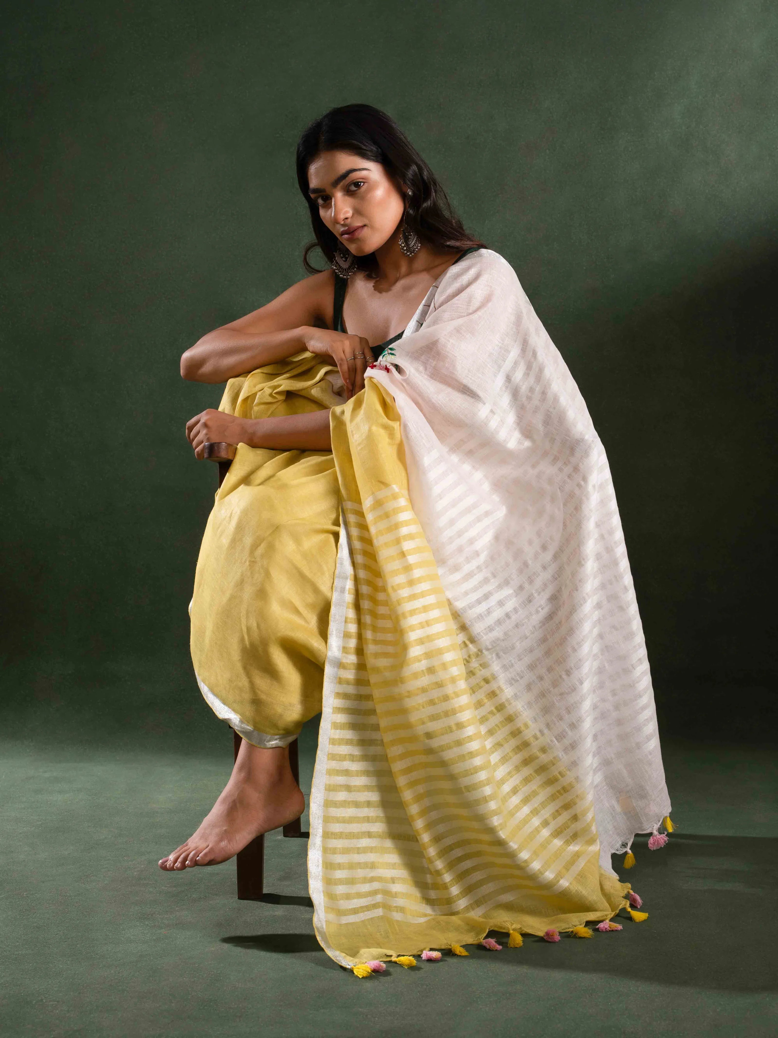 Cloud-soft Pure Linen Saree in Sunshine Yellow & Off White