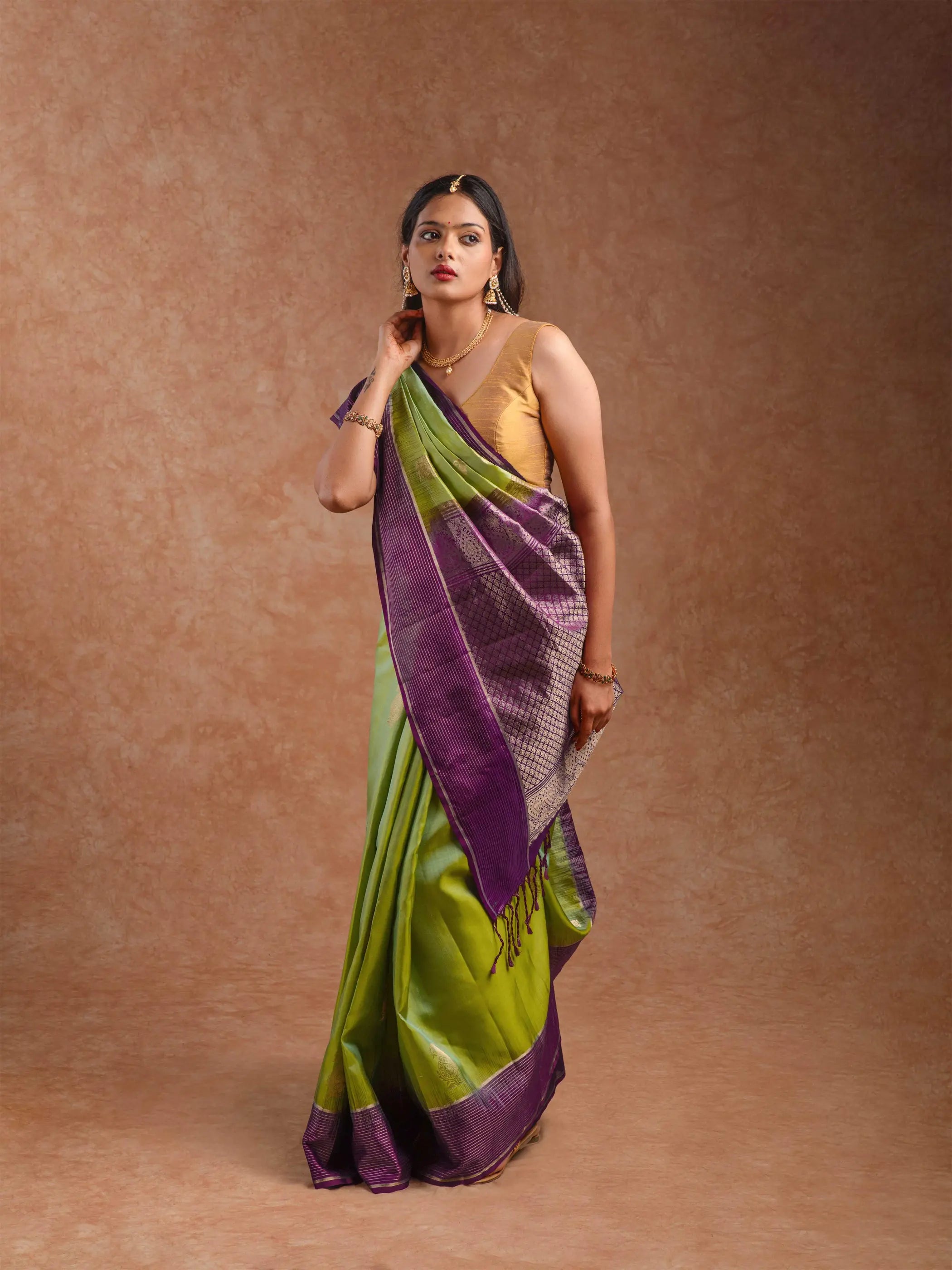 Kanjeevaram Handloom Soft Silk Saree in Lime & Mulberry