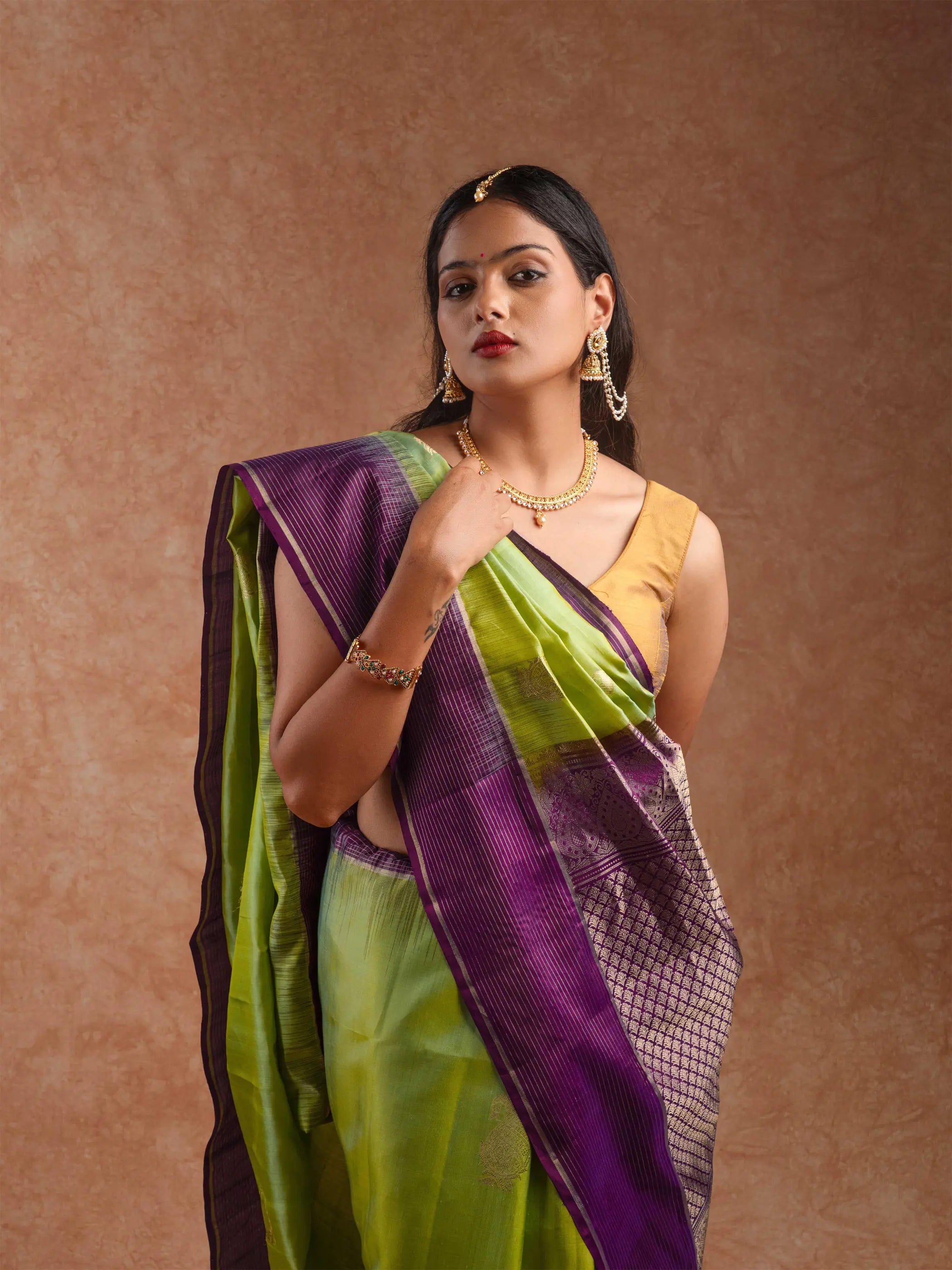 Kanjeevaram Handloom Soft Silk Saree in Lime & Mulberry