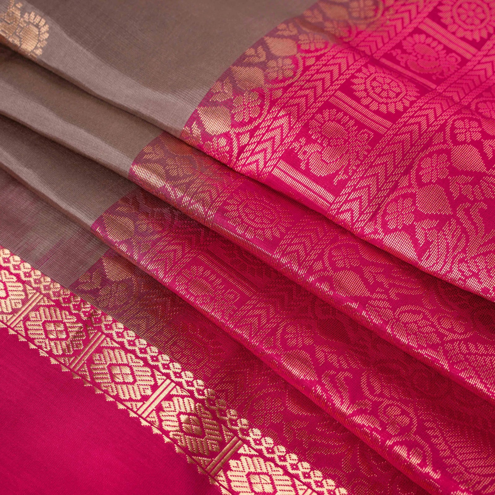 Kanjeevaram Handloom Soft Silk Saree in Gunmetal & Magenta