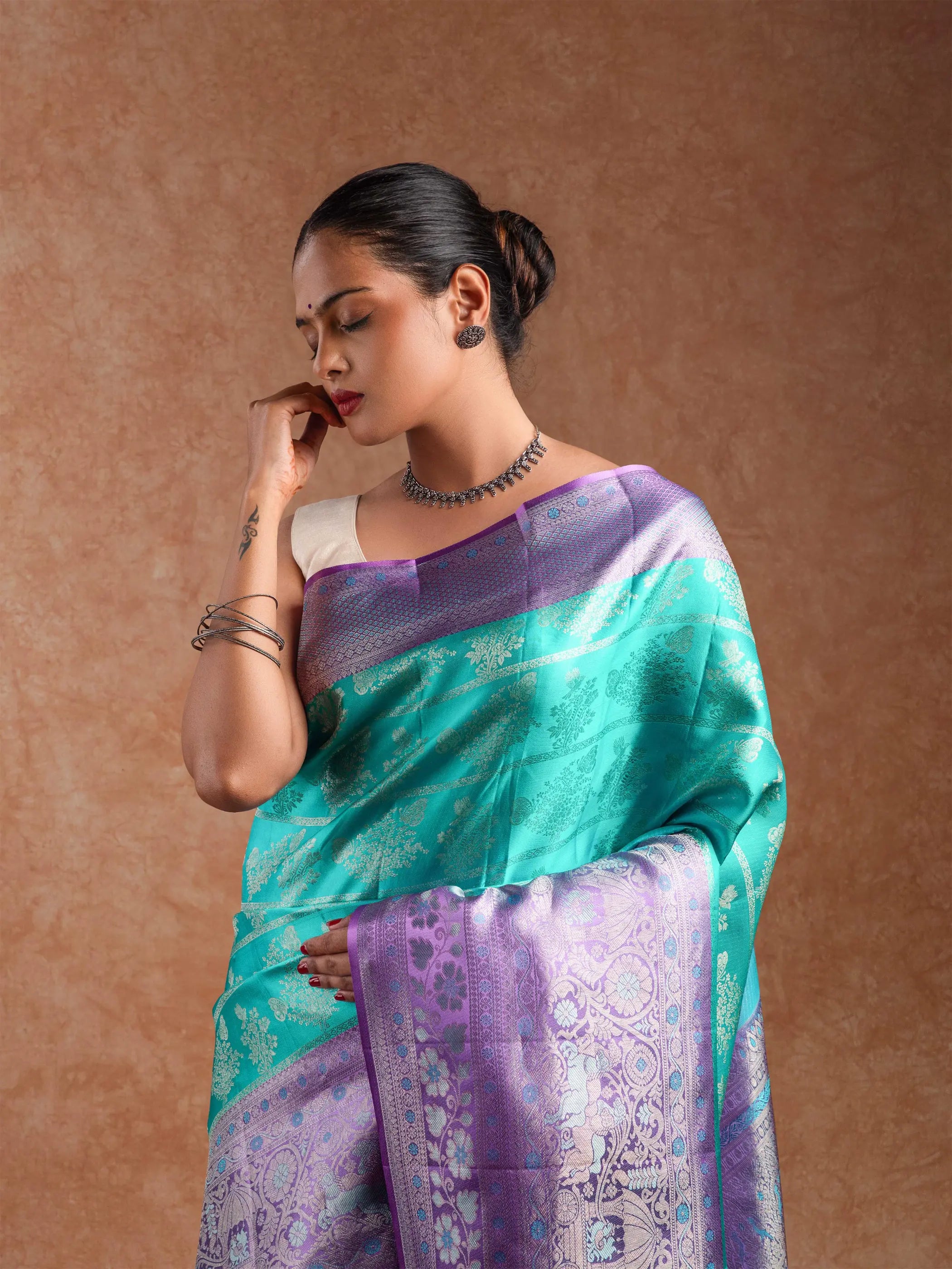 Kanjeevaram Handloom Raw Silk Saree in Aqua & Lilac
