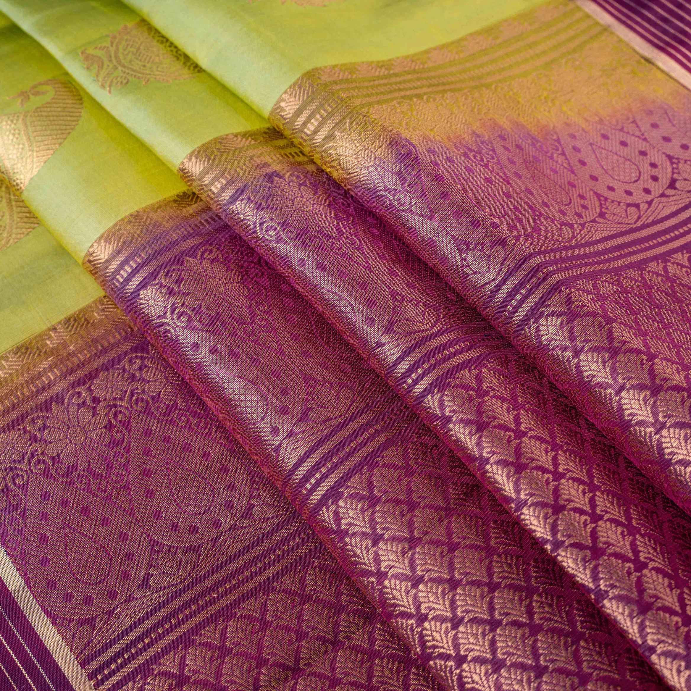 Kanjeevaram Handloom Soft Silk Saree in Lime & Mulberry