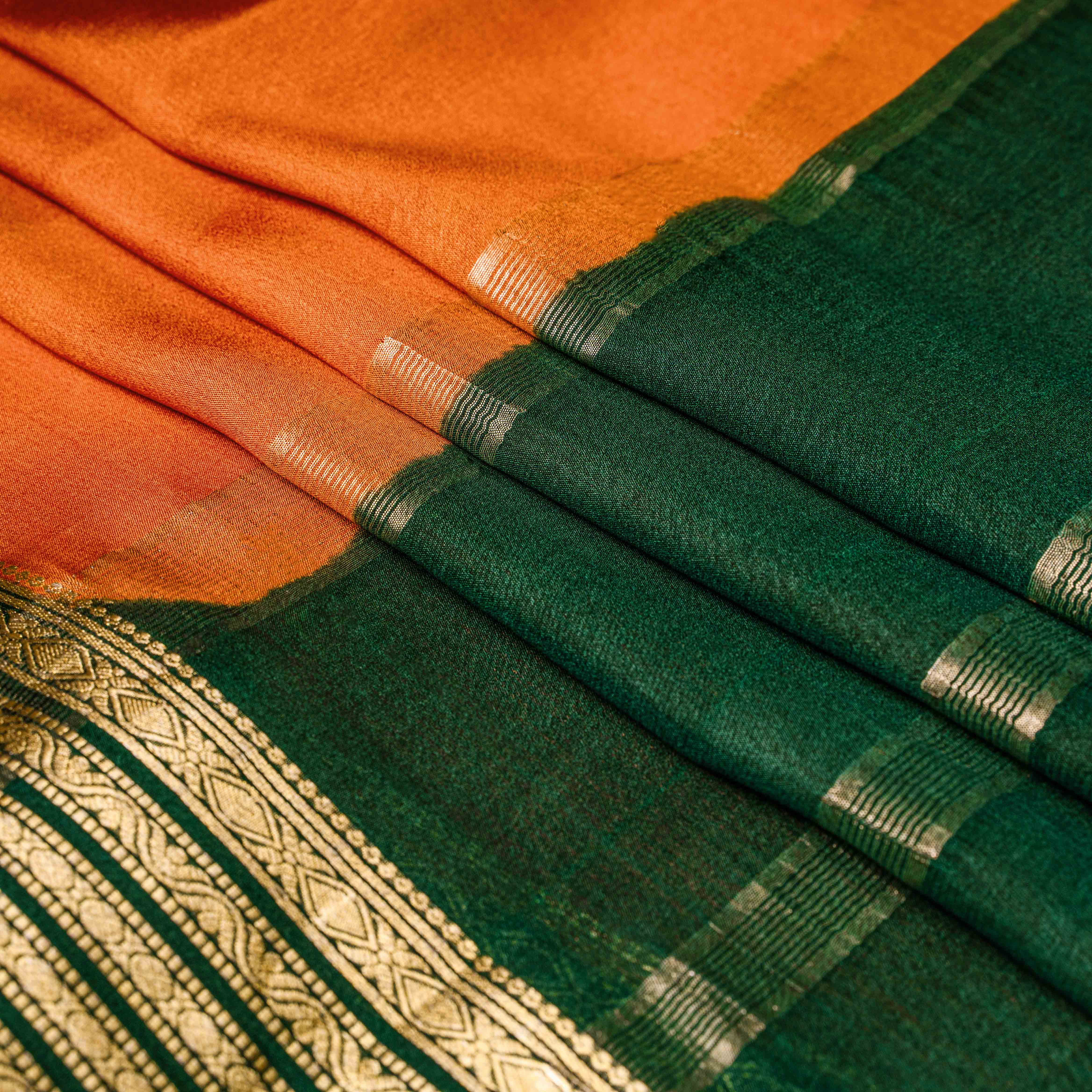 Mysore Crepe Silk Plain Saree in Burnt Orange & Forest Green